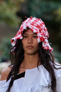 detail-defile-philosophy-di-lorenzo-serafini-printemps-ete-2021-milan-detail-78.thumb.jpg.3bb2020643584ff5dbb59af8b4f4862e.jpg
