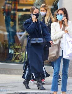 dianna-agron-out-in-new-york-10-20-202-1.jpg