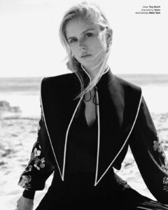 erin_moriarty_-_sch__n__mag_oct_2020__5_.jpg