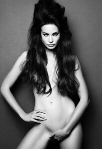 fedric-reshew-photographer-05-480x701.thumb.jpg.8adcf83c887f01fdceba92d68db04c63.jpg