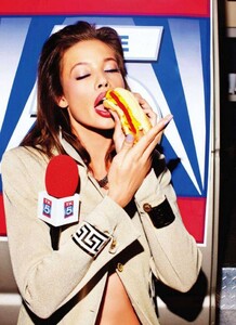 golden-eye-stephanie-corneliussen-tony-kelly-treats-magazine-2-october-2011-8.jpg