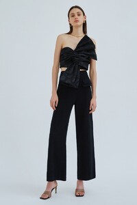 invert_top_001-black_102003166_interlace_pant_001-black_g_0824-edit.jpg