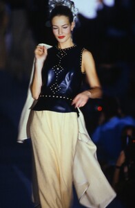 isaac-mizrahi-ss-1992-2.thumb.jpg.8a889e7cc65955c0c453083651261de7.jpg