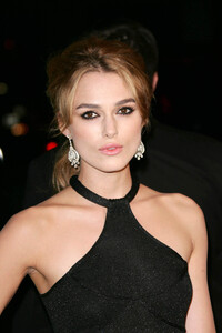 keira-knightley_domino-premiere-3.jpg