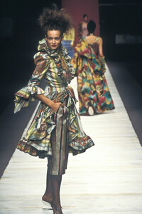 lacroix-ss-1997-1.thumb.jpg.0d2f08e247cb499571c9f06e2e89bd09.jpg