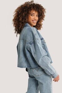 nakd_cropped_oversize_denim_jacket_1018-005274-0047_02b.jpg