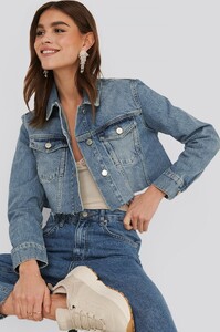 nakd_short_raw_hem_denim_jacket_1018-002288-0116_01a.jpg