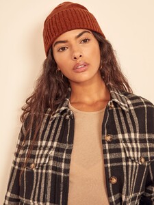 patagonia-brodeo-beanie-desert_orange-2.jpg