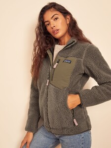 patagonia-classic-retro-x-jacket-furry_taupe-4.jpg