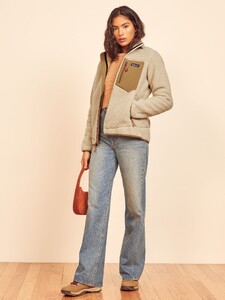 patagonia-classic-retro-x-jacket-natural_w_nest_brown-2.jpg