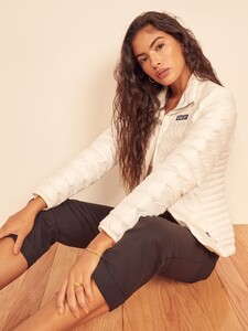 patagonia-down-sweater-birch_white-3.jpg