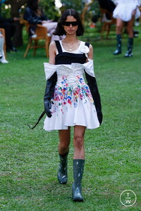 philosophy-di-lorenzo-serafini-ss21-0031-765d3b.thumb.jpg.0488b3b2f516502ec44df2214d4f00d5.jpg