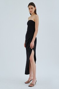 provoke_gown_001-black_g_3122-edit.jpg