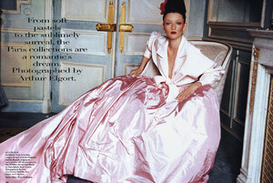 ravishingcouture_bw02.thumb.jpg.dbe22885cb7315545e343e83e40820cd.jpg