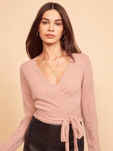 relaxed-cashmere-wrap-blush-1.jpg