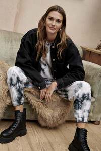 topshop_1269888.thumb.jpg.27a94c93a5a025c09428118688ffc277.jpg