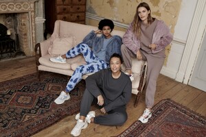 topshop_1269890.thumb.jpg.36fe982b144c4013ea8093a42f3c9924.jpg