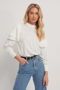 trendyol_gathered_blouse_1494-003664-0244_01j.jpg