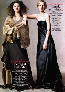 us_vogue_july_1999_9.thumb.jpg.48b1788943e80ff8d7595ebaf116b353.jpg