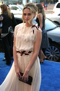 05943_Kristenstewart_wildpremiere_1_122_628lo.jpg