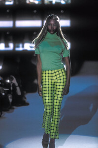 1018486320_VersusbyDonatella1996WomenRTW59.thumb.jpg.c21b1914d445e7dbd2557708a50b4221.jpg