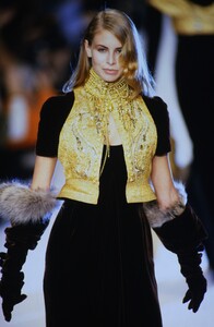 1198697841_Dior-Fall-1994(6).thumb.jpg.bb60f991c9ebd63496e3731759f90bc9.jpg