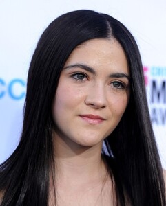 17th+Annual+Critics+Choice+Movie+Awards+Arrivals+-jCm_L_cD0lx.jpg