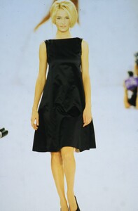 1216011131_IsaacMizrahiSpring1996(12).thumb.jpg.1ba61cb099dee15438f67e03b16a4e84.jpg