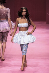 1291724090_BetseyJohnson1999WomenRTW11.thumb.jpg.74c825af9da7d5947666db6990398f83.jpg
