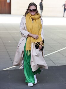        ata081120BZNimage108.jpg