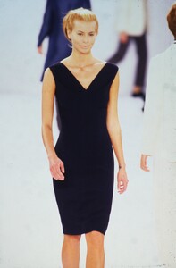 1450413798_IsaacMizrahiSpring1996(12).thumb.jpg.c2a0c724090a0f6471acbbcd5f1a565b.jpg