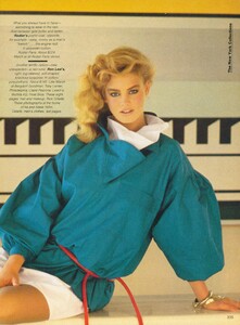 1452094047_VOGUEUSFeb198207.thumb.jpg.2b43bc412064b93137da835d64d176cd.jpg