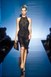 1465336044_Valentino2000HauteCouture7.thumb.jpg.fb5db3274d136788496c83ce5a0da0e5.jpg