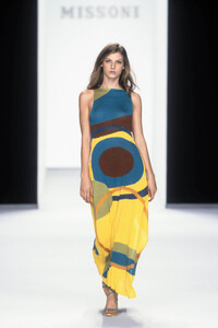 1476517386_MissoniSpring20001.thumb.jpg.5d53766fadb0b2deefba519bf1d6044a.jpg