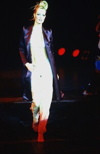 1562209200_corinne-cobson-ss-1997(13).thumb.jpg.5039d1cdb7879fc249bf8e115387b55b.jpg