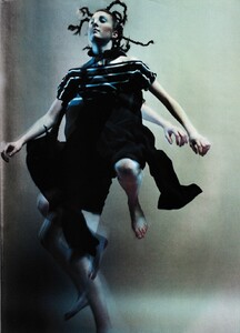 PIPOCA - Harper's Bazaar US (February 1998) - Spotlight Yohji Yamamoto - 004.jpg