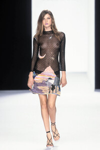 1670588088_MissoniSpring20005.thumb.jpg.9edb38523ea9d9aad5d07e2f7ec68979.jpg