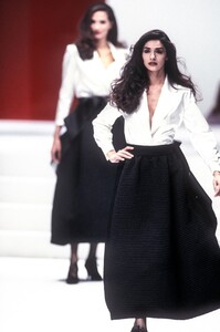 174768214_LauraBiagiottiFW199201.thumb.jpg.5032674caa228f77c4f516f5602cb937.jpg