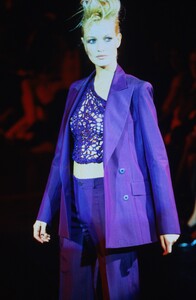 1762422611_corinne-cobson-ss-1997(3).thumb.jpg.60dc678b7fe2a1791cebb89ad1ffb6ab.jpg