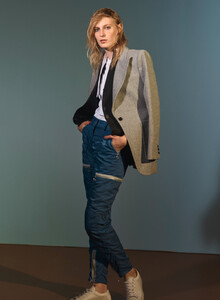 2020-11-01 Harper's Bazaar-4.jpg