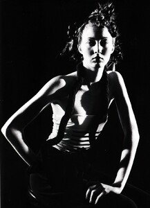 PIPOCA - Harper's Bazaar US (February 1998) - Spotlight Yohji Yamamoto - 006.jpg