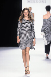 1901895607_MissoniSpring20004.thumb.jpg.4b381fb44e4e3af2c95180820b81a3f5.jpg