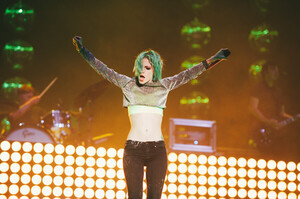 2014_Paramore_LEEDS_JH_05_230814-2.jpg