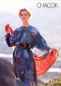 2021748497_UKVogueMarch1984chacok.thumb.jpg.f9d6ff650bbc366b9c76f8b35f8cc6d1.jpg