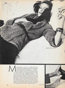 2044626271_USVogueJuly1980VoguePatterns-.TheFirstThingsForFallAndreaBlanch02.thumb.jpeg.77ae7f696484e3203f942adf3c43f682.jpeg