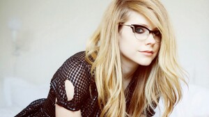 Avril Lavigne 2014 Cute Wallpaper.jpg