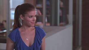 25089_Kate_Mara_-_Entourage_s06e11_hdtv720p_by_DeepAtSea709-08-241_122_595lo.jpg