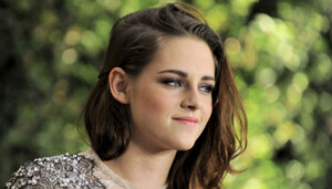 318431-kristen-stewart-700.jpg