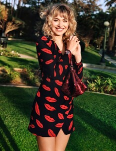 740full-imogen-poots (6).jpg