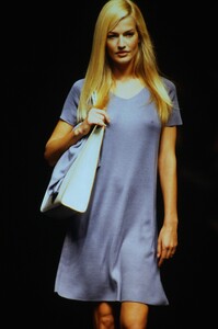 367628263_SalvatoreFerragamoSpring1996(13).thumb.jpg.09e41cb5dec57265fc0025e1bca632fc.jpg